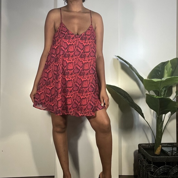 SHOW ME YOUR MUMU snake print spaghetti strap shift dress - Picture 3 of 16